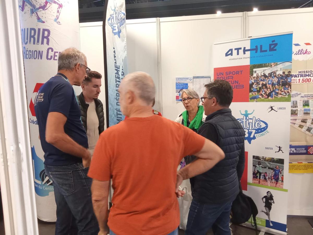 Animation jeunes et salon du Running, le comité acteur des 10,20km Marathon de Tours&nbsp;.